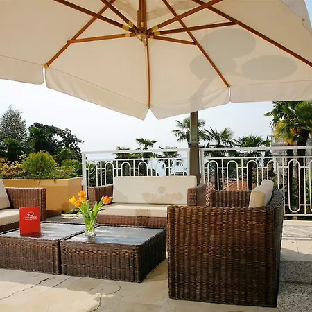 Hotel Opatija 호텔 오파티아