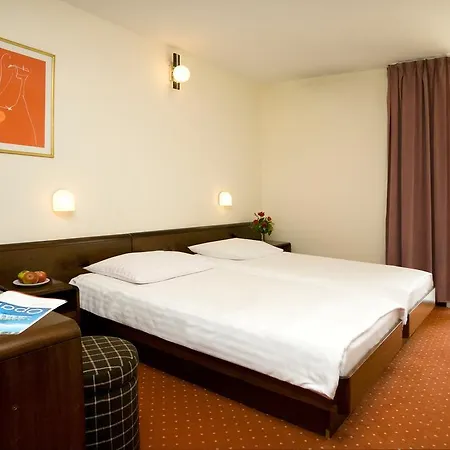 호텔 Hotel Opatija 오파티아