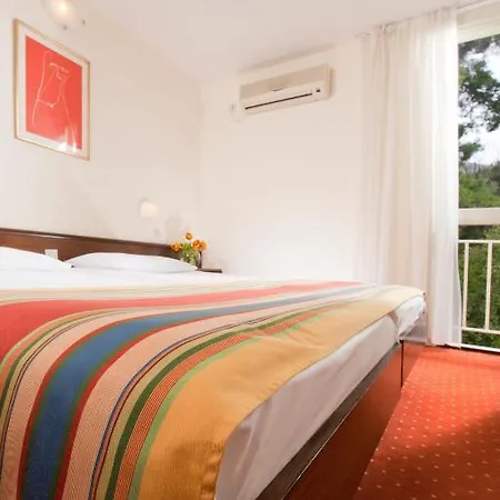 Hotel Opatija 2* 오파티아