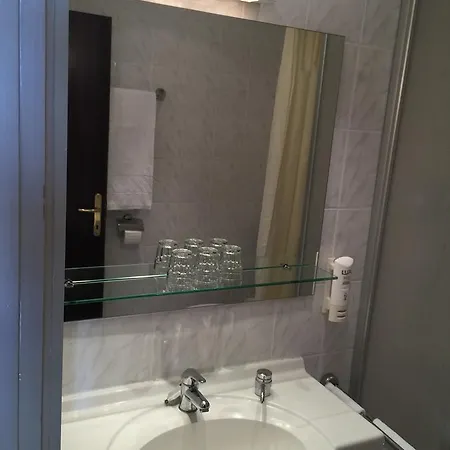 Hotel Opatija 호텔