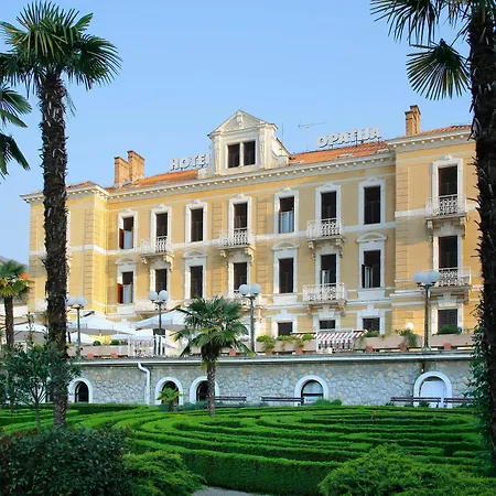 Hotel Opatija 2* 오파티아