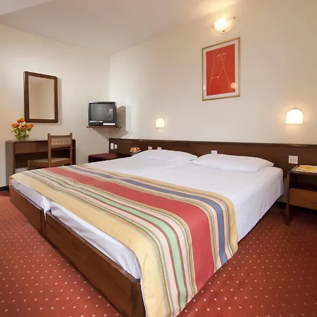 호텔 Hotel Opatija