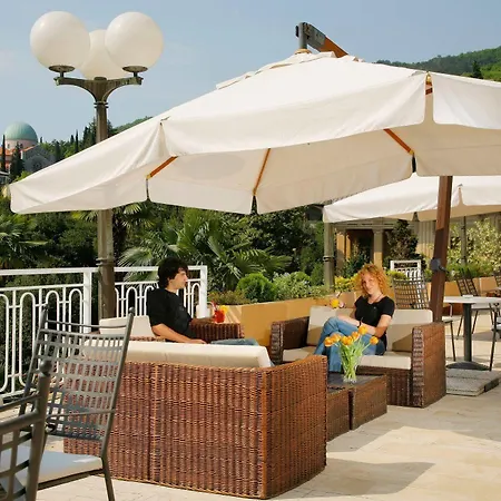 Hotel Opatija 오파티아