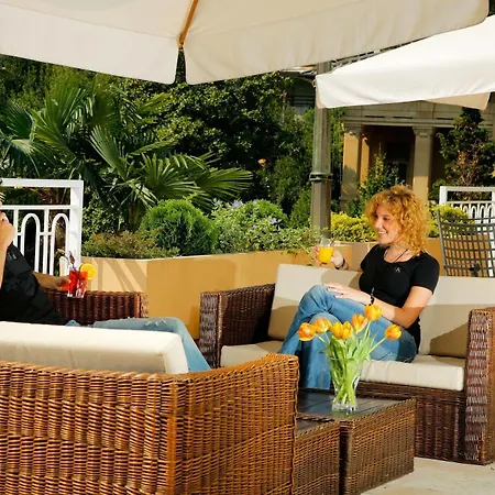 Hotel Opatija 호텔