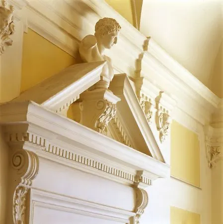 Hotel Opatija Готель