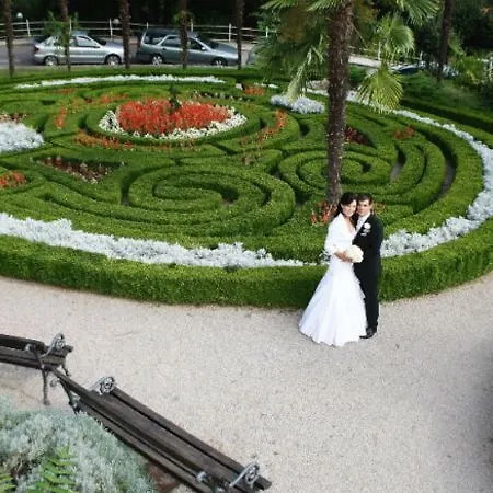 Hotel Opatija Готель 2*