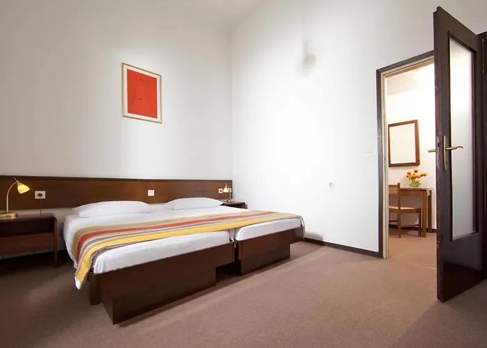 מלון Hotel Opatija אופטיה