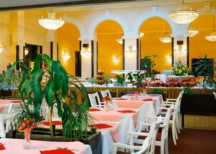 Hotel Opatija 2* 오파티아