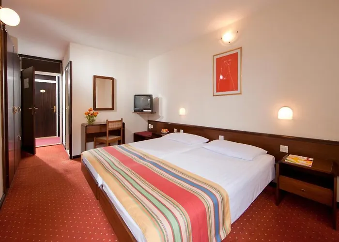 Hotel Opatija Отель Опатия