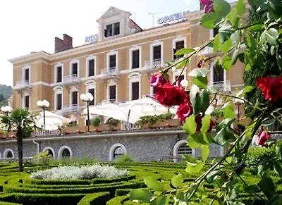 호텔 Hotel Opatija