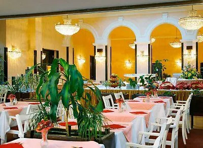 Hotel Opatija 2* 오파티아